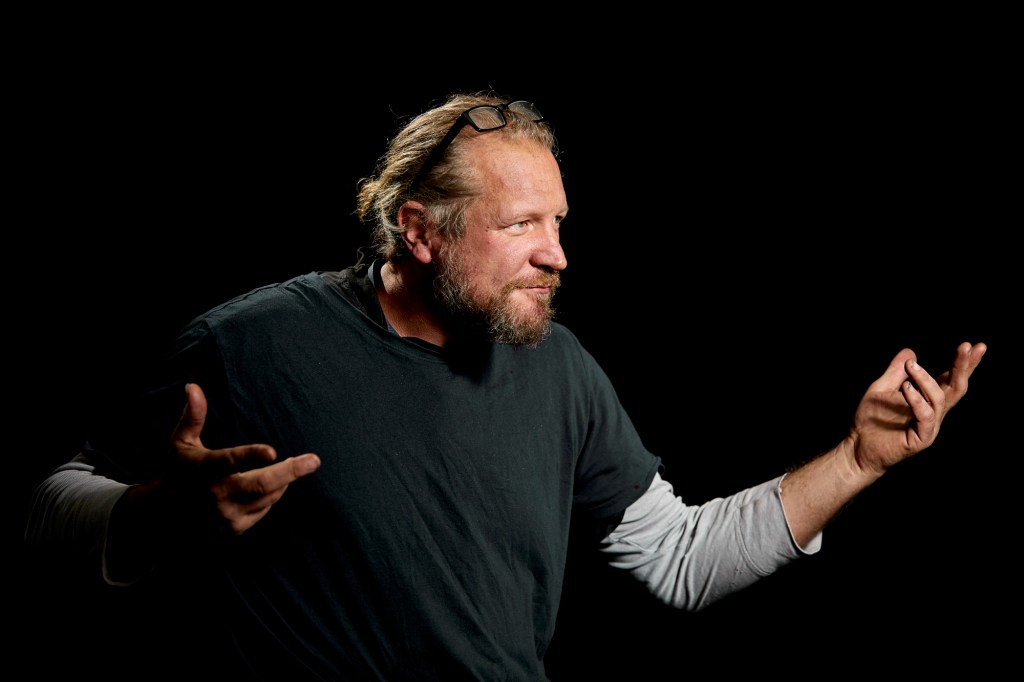 DER KÜNSTLER
